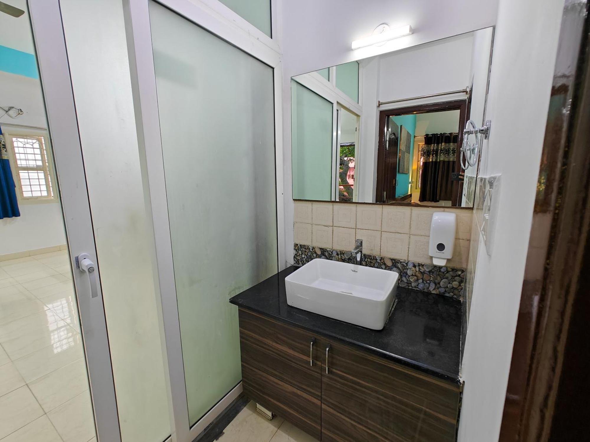 Sampada Homestay Bangalore Luaran gambar