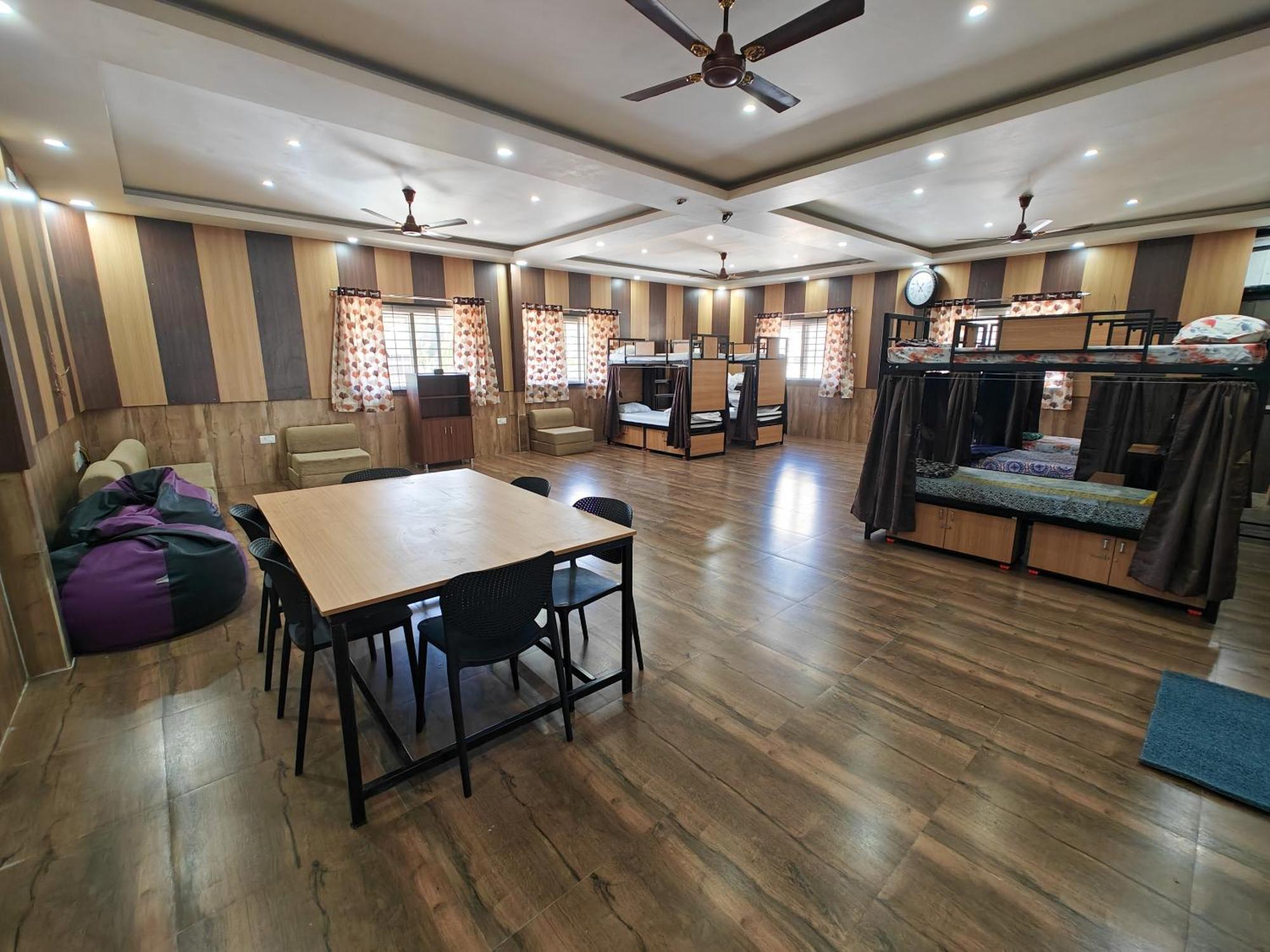 Sampada Homestay Bangalore Luaran gambar